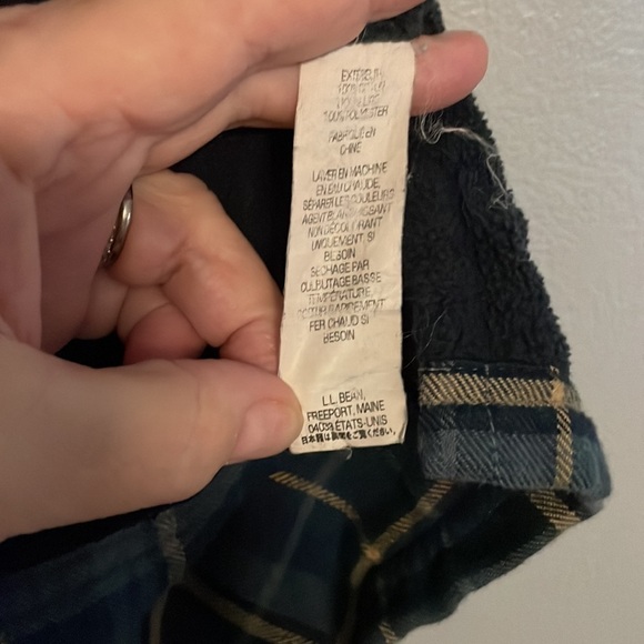 VINTAGE L.L. Bean Shacket Men's Navy Blue Plaid Fleece Line Button Jacket Size S - Picture 11 of 11